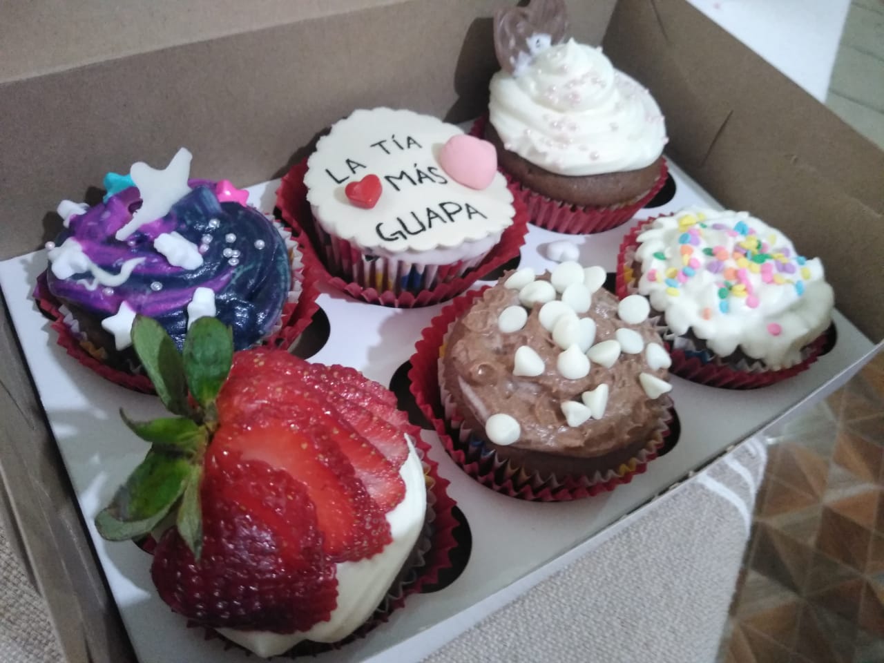 orden de 6 cupcakes decorados